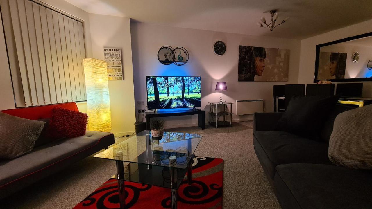 Luxury 2 Bed Apt With Free Wi-Fi & Parking Манчестер Экстерьер фото
