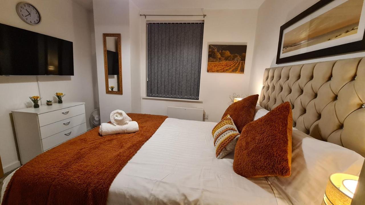 Luxury 2 Bed Apt With Free Wi-Fi & Parking Манчестер Экстерьер фото